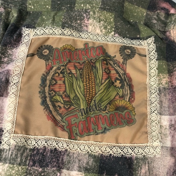 America Needs Farmers Shirt Upcycled Flannel Plaid Bleached Button Up Green Gray - Picture 3 of 9